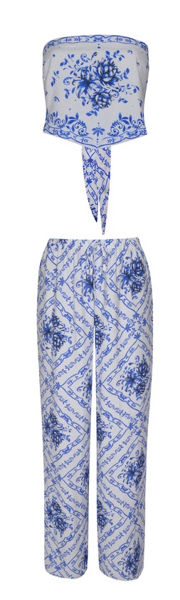 White Floral Print Handkerchief Hem Top £16.99 (942004519) & White Tile Pattern Beach Wide Leg Trousers £25.99 (942002119)