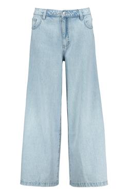 Blue Super Wide Lightwash Jean