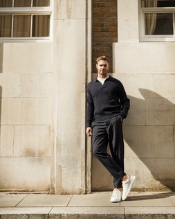 Dune London AW24 Transitional - Toyon 100 GBP www.dunelondon.com (3)