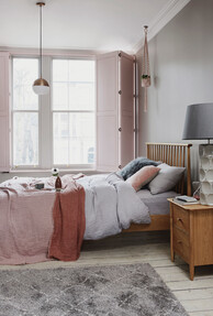 https://www.prshots.de/contents/archives/194/254/images/thumb350x287_auto/furniturevillage_194254160388516_thumb.jpg