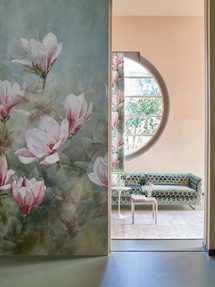 https://www.prshots.de/contents/archives/1979/1012/images/thumb350x287_auto/Pink-paint__thumb.jpg