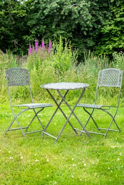 Bistro Set NT Oak Leaf Sage Brown £350