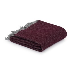 National Trust Diamond Weave Beetroot Throw_gbp_45