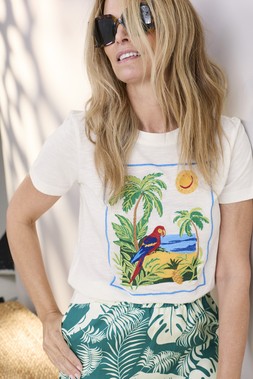 Embroidered T-Shirt £25 (AA15996)