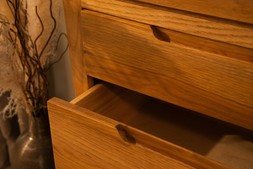 Valencia Oak 5 Drawers Chest - RRP €899 NOW €399