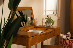 Valencia Oak Dressing Table with Mirror - RRP €699 NOW €325