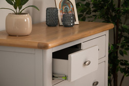 Sherbury 5 Drawer Chest RRP €1,049 NOW €499