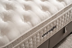 Evernight Natural Opulence 4'6' Mattress Double RRP €1,999 Now €1,099