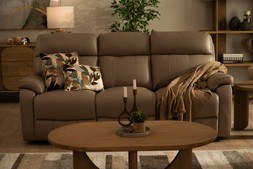 Hugo Leather 3 Seater Electric Recliner Sofa - (RRP €2,499) NOW €1,599