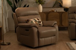 Hugo Leather Electric Recliner Armchair - (RRP€1,399) NOW €899