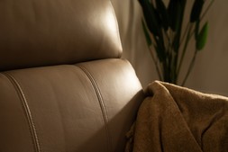 Hugo Leather 3 Seater Manual Recliner Sofa - (RRP €2,199) NOW €1,399