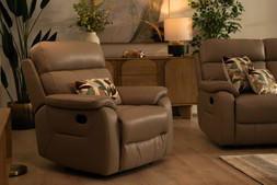 Hugo Leather Manual Recliner Armchair - (RRP €1,299) NOW €849
