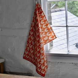 Tea Towel Hens Cinnamon
