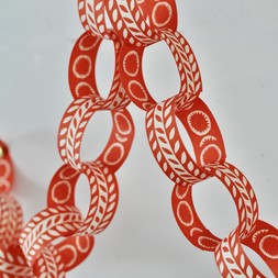 Paperchain 3