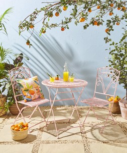 Leaf Lace Metal Bistro Set £220
