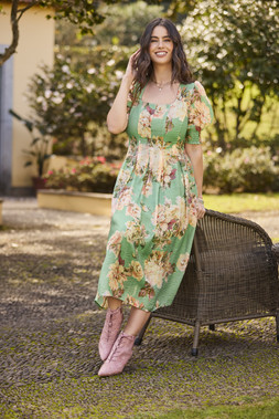 Betsy Floral Dress £65