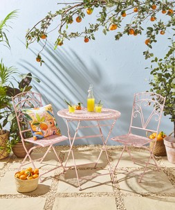 Leaf Lace Metal Bistro Set £220