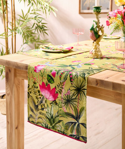 Herons Haven Table Runner £20