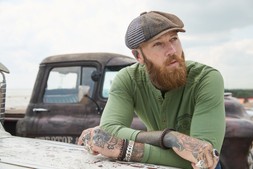 CV044A Road Holder Henley Khaki £39