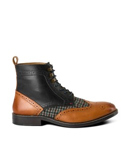 FW371A 1 Harlington Tweed and Leather Boots £85