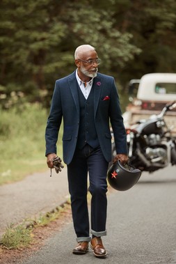 JA781A Handsome Herringbone Blazer Navy £110