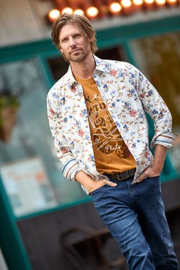SM817A Fresh In Floral Shirt Winter White £40