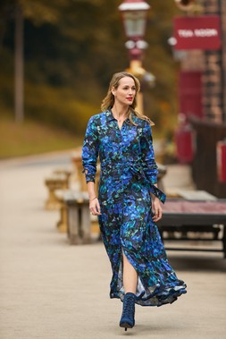WF320A Olivia Floral Maxi Shirt Dress Blue £65 0057