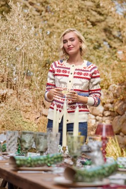 WK870A Winter Wonder Cardigan £45