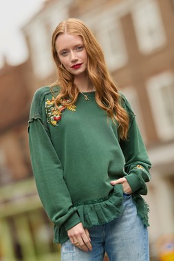 WU253A Tilly Embroidered Woven Hem Sweatshirt Green £55 029