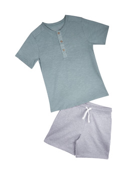 TK Maxx Kids Green t.shirt & short set €19.99