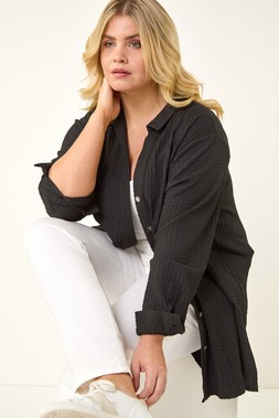 Roman Curve Black Textured Blouse