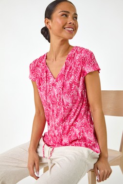 Roman Petite Abstract Print Crinkle V-Neck Top