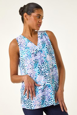 Roman Abstract Print V-Neck Pleat Top