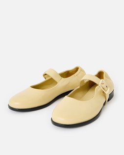 Butter Yellow Leather Mary Janes €91
