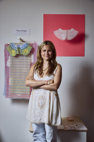 https://www.prshots.de/contents/archives/329/362/images/thumb350x287_auto/oliver-bonas_poppy-morgan_oliver-bonas_edingburgh_award-coid_429_thumb.jpg