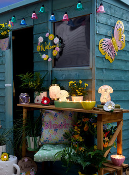 B&M GARDEN SS26 // GARDEN LIFE // 6X4 FOREST WOODEN SHED £329.99 // 10 TULIP STRING SOLAR LIGHTS £7 // SUMMER WREATH £12 // METAL DAISY WREATH £5 //