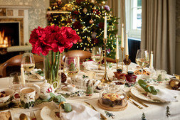 Classic Noel table