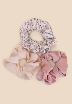 3pk Pink Floral Scrunchies