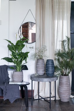 TOBIN RIPPLE CEMENT GREY VASE H30CM D17CM £39.99
