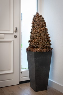 VASE ELLA BLACK D26 H49 &pound;69.99