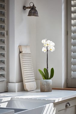 Verre Frosted Ribbed Glass Gold Planter H14cm W15cm &pound;24.99