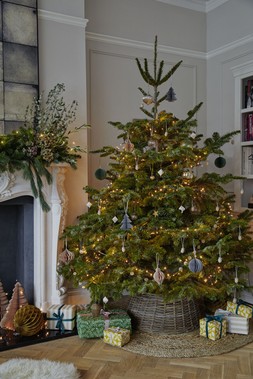 Christmas at Ivyline 2025 - WICKER TREE SKIRT ROUND NATURAL D60CM