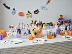 Ghost-Shaped Party Plates 6 Pack