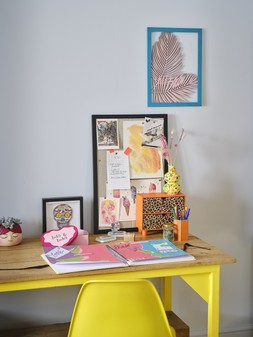 Spiral Bound Pastel Yellow Scrapbook 12 x 12 Inches £7