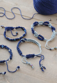 https://www.prshots.de/contents/archives/3746/1580/images/thumb350x287_auto/hobbycraft_hobbycraft-macrame-jewellery-making-workshop-1_thumb.jpg
