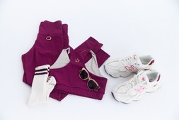 ELEVATE Sports bra £45 & ELEVATE Leggings £80 & Ultimate Grip Stripe Slouch Socks £12.00