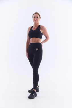 ELEVATE Sports bra £45 & ELEVATE Leggings £80 & Ultimate Grip Stripe Slouch Socks £12.00