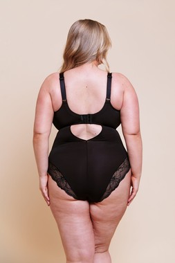 Boost Lace Body Black £49 €72 CAD $99 AUS $119.95 21