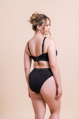 SIREN SEASNON-WIRED BIKINI TOP £35 €53 USD$66 CAD$79 AUD$85.95 &   SIREN SEASHIGH LEG BIKINI BRIEF £22 €33 USD$39  CAD$43 AUD$44.95