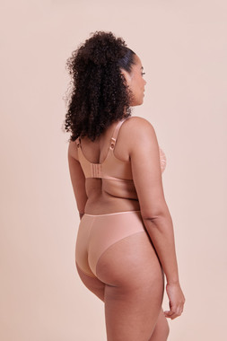 SMOOTHIE LACE LATTE MOULDED BALCONY BRA £38 €57 USD$71 CAD$87 AUD$91.95 & BRAZILIAN BRIEF £16 €25 USD$28 CAD$30 AUD$32.95